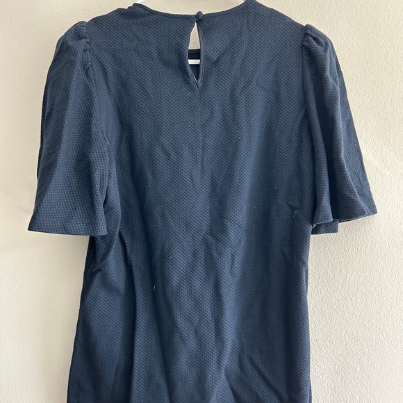 NWT Pearl by Lela Rose Textured Jersey Flutter Sleeve Navy Top Size Small - Picture 2 of 7